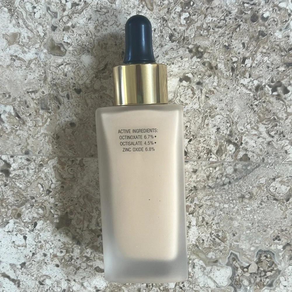 NIB Estee Lauder Futurist SkinTint Serum Foundation SPF 20 BONE 1W1